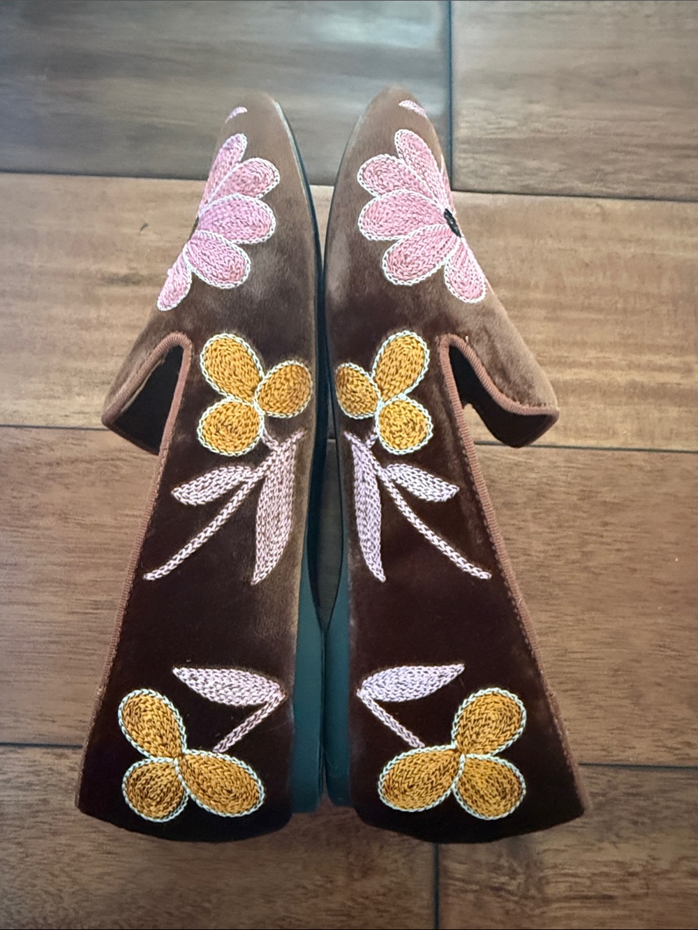 Birdies Brown Velvet Starling Loafers with Pink & Yellow Embroidered Flowers 7.5 - Picture 7 of 8